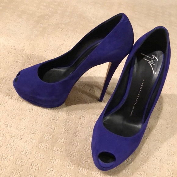 Giuseppe Zanotti Shoes - Giuseppe Zanotti purple suede peep toe size 39